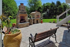 Patio Featuring Blu Pavers in Aged Champlain Grey